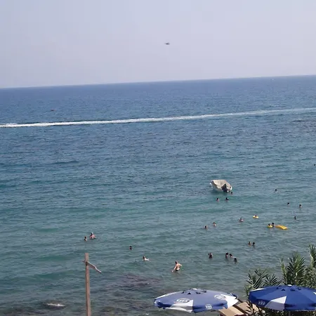 Selen Konukevi 3*